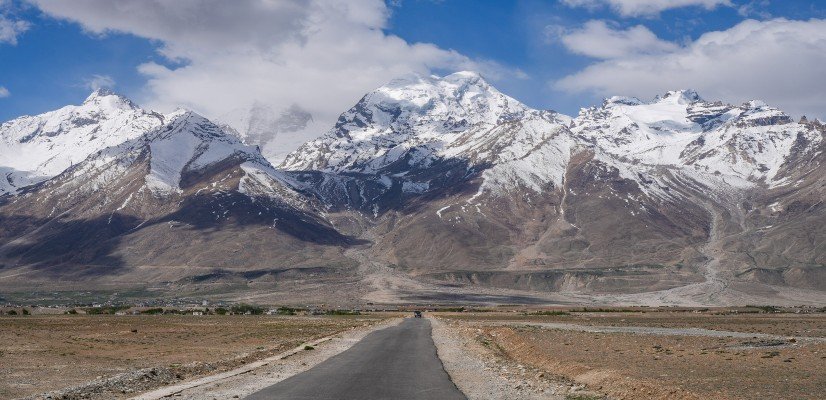 Padum-Pibiting Road from Karsha to Padum, Zanskar range towering above Padum. Zanskar, Ladakh, India